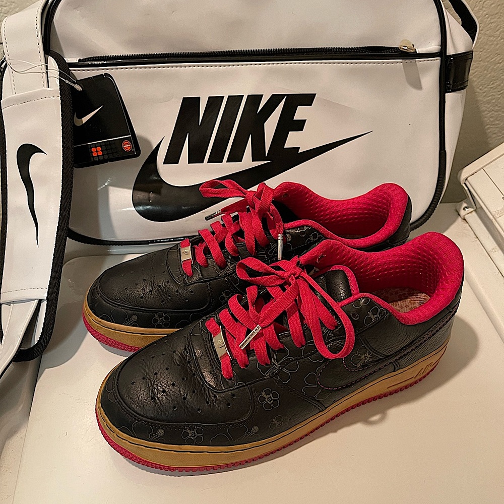 Nike Air Force 1 “black floral pink”